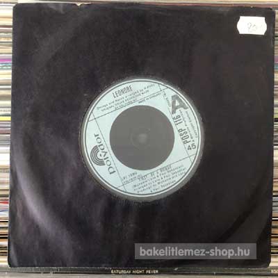 Lenore O Malley - First... Be A Woman  (7", Single) (vinyl) bakelit lemez