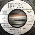 Rick Astley  Hold Me In Your Arms  (7", Single)