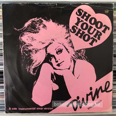 Divine - Shoot Your Shot  (7", Single) (vinyl) bakelit lemez