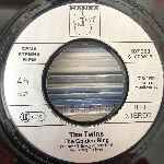 The Twins  Love In The Dark  (7", Single)
