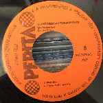 Locomotiv GT, V Moto-Rock Mindenki Másképp Csinálja, Mozdulnod Kell (7", Single) Locomotiv GT, V Moto-Rock Mindenki Másképp Csinálja, Mozdulnod Kell (7", Single)