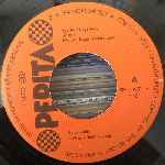 Katona Klári Egy Fiú És Egy Lány (7", Single) Katona Klári Egy Fiú És Egy Lány (7", Single)