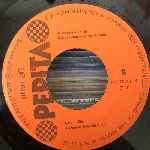 Katona Klári Egy Fiú És Egy Lány (7", Single) Katona Klári Egy Fiú És Egy Lány (7", Single)