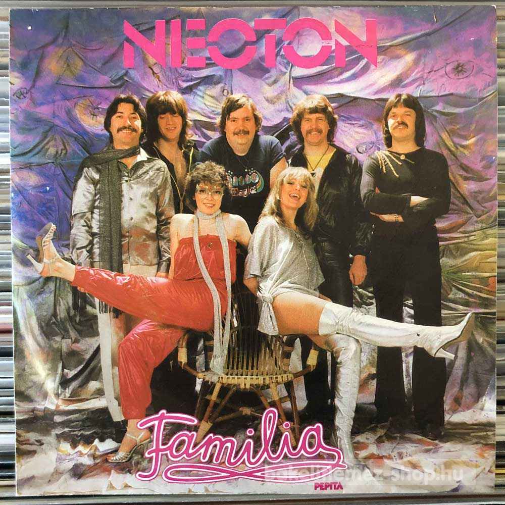 Neoton Familia - Smile Again - Forget