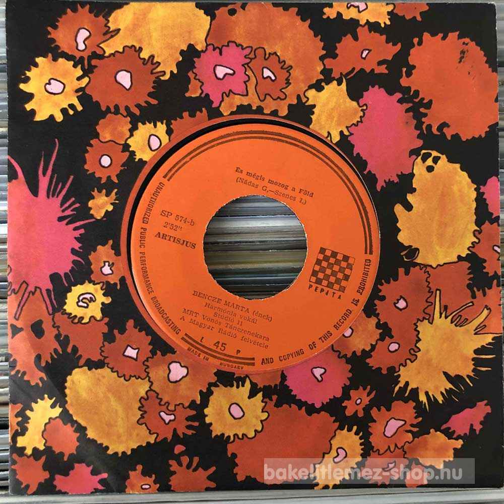 Kovács Kati,  Bencze Márta - Hull A Hó A Kéklő Hegyeken,  És Mégis Mozog A Föld